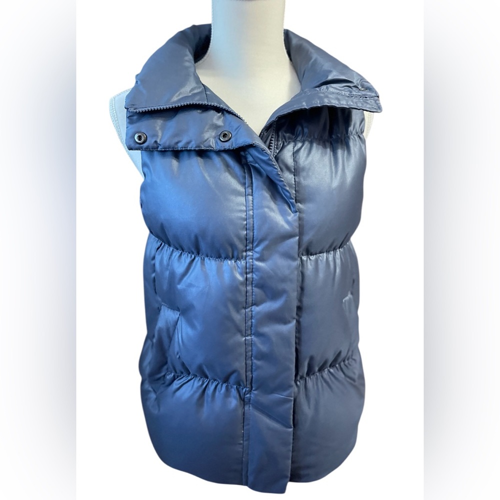 Gap Womens Down Quilted Puffer Vest Blue Size Medium Outdoor Camping Warm Layers